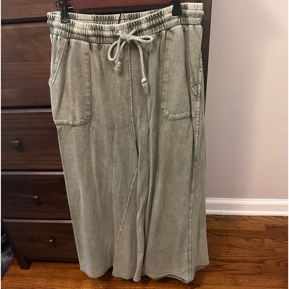 Easel Los Angeles Terry Knit Wide Leg Pants